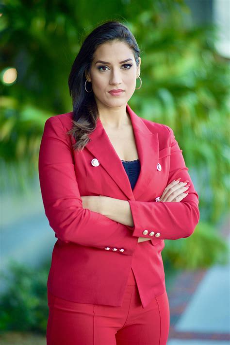 Farewell to Kirstin Delgado WINK News SWFL : r/hot_reporters