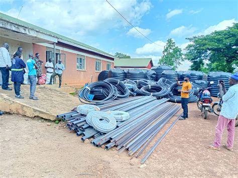 Radio Apac - Dwon Alongo