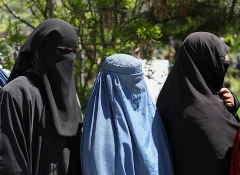 Taliban Says That Burqa Is Not Mandatory But Hijab Is
