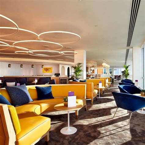 PLAZA PREMIUM LOUNGE GATWICK NORTH DEPARTURES (2025) All You Need to ...