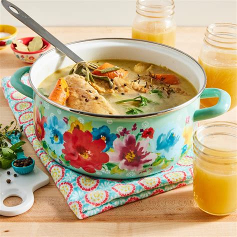 17 Freezer-Friendly Thanksgiving Recipes to Make Ahead of Time