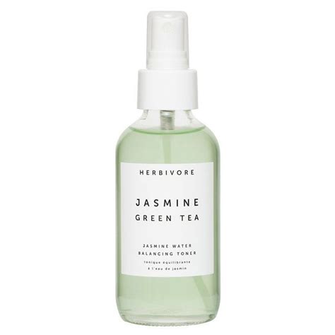 Green Tea Products for Acne-Skin - Benefits of Green Tea | VOGUE India ...