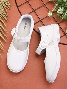 Steprite Girls Buckle Ballerinas Price in India - Buy Steprite Girls ...