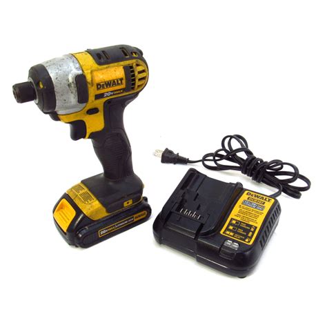 DeWalt DCF885 20V Lithium-ion 1/4'' Drive Impact Driver Kit - See ...