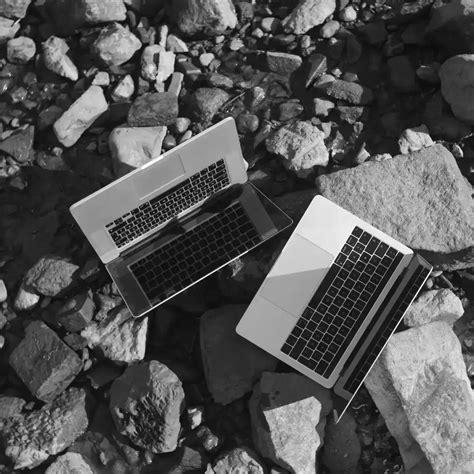 Mac ALT Key Guide: Option Key Location & Functions