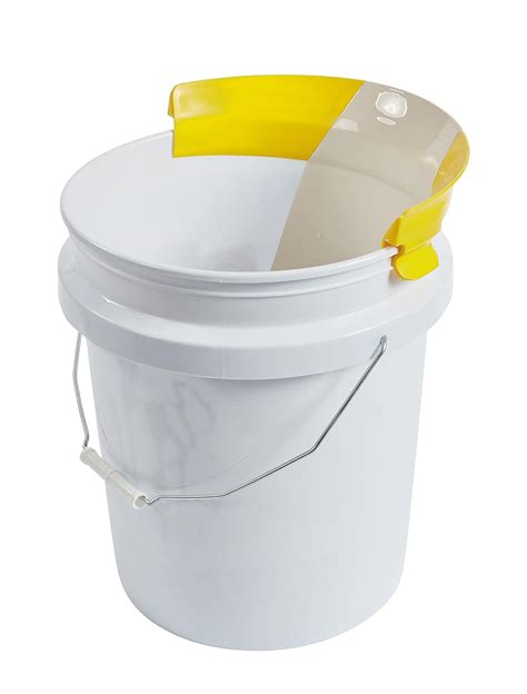 FoamPRO 135 Paint Pouring Spout For 5 Gallon Buckets India | Ubuy