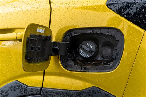 Mahindra XUV 3XO AX5 Diesel AMT On-Road Price and Offers in Bathinda ...