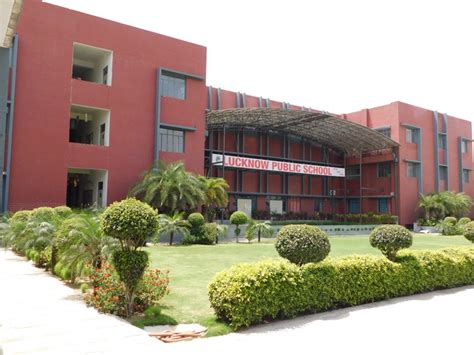 Lucknow Public Schools and Colleges