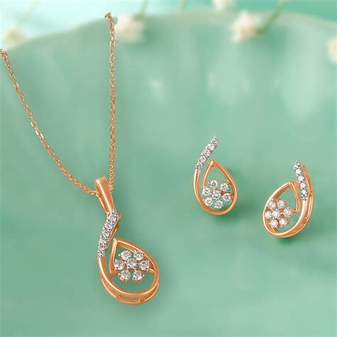 Spiral Leaf Diamond Pendant and Earrings Set