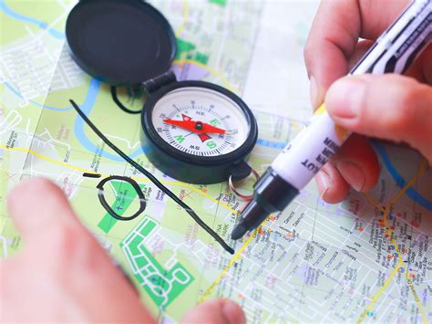 Learning to Use a Compass 的图像结果