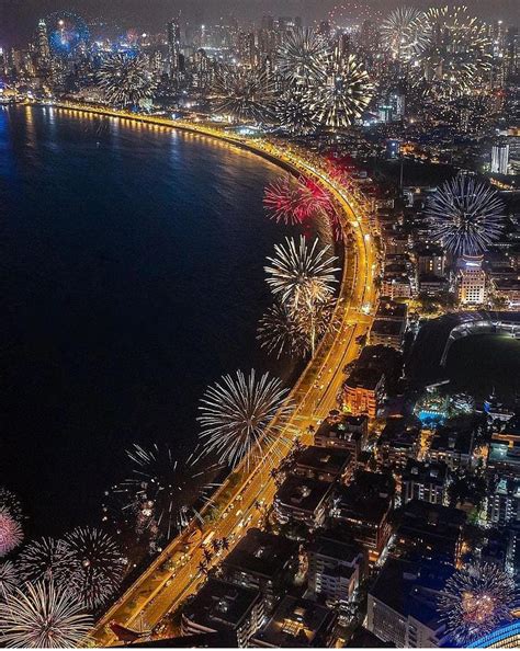 7 Must Experience Places In Mumbai During Diwali 2025