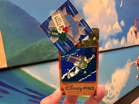 Full List of 2024 Walt Disney World and Disneyland Hotel Holiday Pins ...