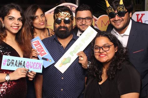 Shutterbug Photobooths, Pune - Booth - Rasta Peth - Weddingwire.in
