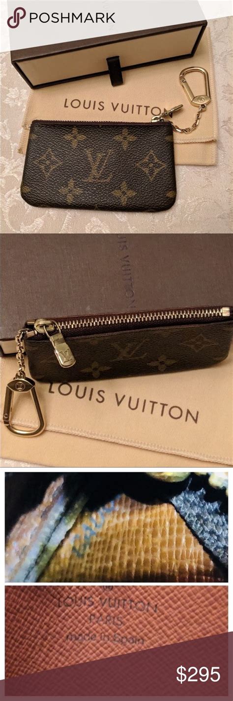 Louis Vuitton Coin Holder Keychain Wallet | semashow.com