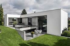 Modern House Front Exterior Design by 15 Stunning Modern Home Exterior Designs That Make A Statement Modern House Front Exterior Design