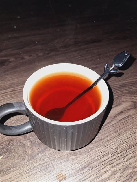 Lemon zinger tea with splenda. Dinner and a movie : r/ShittyRestrictionFood