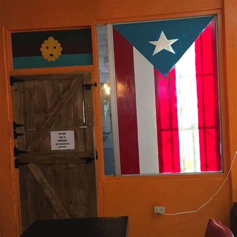 AQUARIUM SEA REST UTUADO - Restaurant Reviews, Phone Number & Photos ...
