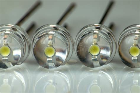 Micro LED Bulbs 的图像结果