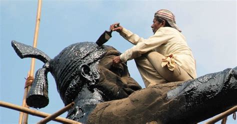 Pride Of Maharashtra- Rs 3,600 Cr Shivaji Statue Too Expensive; Will ...