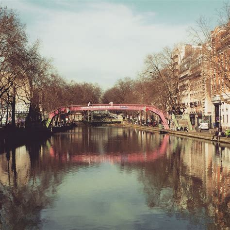 Passerelle Emmanuelle-Riva, sur le canal Saint-Martin à P… | Flickr