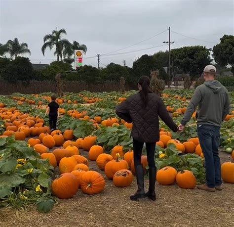 Meghan Markle wore a $1600 outfit for Halloween celebration with Prince ...