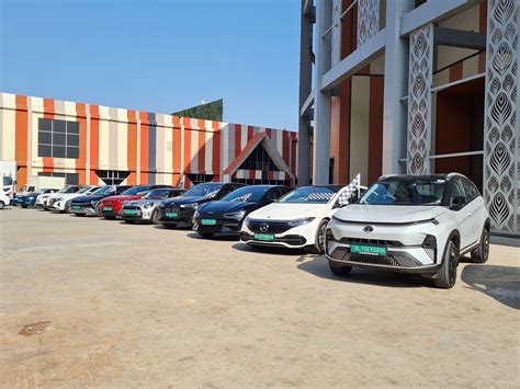 SIAM, Ministry of Heavy Industries organise EV Rally in New Delhi ...