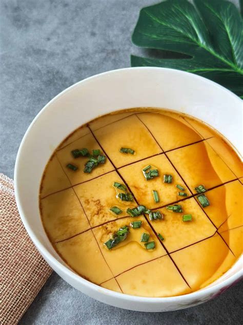 15-minute Chinese Steamed Egg (Zheng Ji Dan Geng)