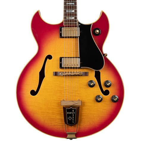 VINTAGE GIBSON BARNEY KESSEL CUSTOM 1968 W/CASE | Stang Guitars