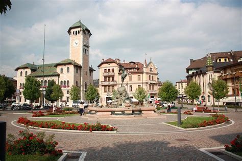 HOTEL RISTORANTE MILANO (Asiago) - Hotel Reviews, Photos, Rate ...