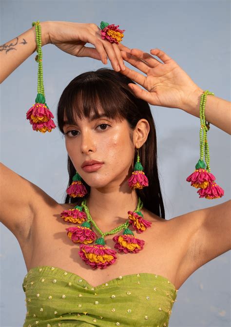 Shop Bell Flower Jewellery Set Online