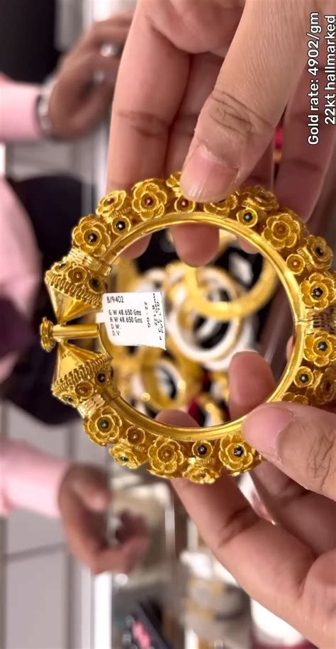 Image result for Bengali Bride Jewelry