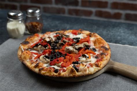 Deliciously Authentic Pizza | Broken Arrow | Old World Pizza