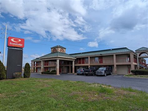 Econo Lodge Inn & Suites - Visit the Wine, Whiskey & Ale Trail ...