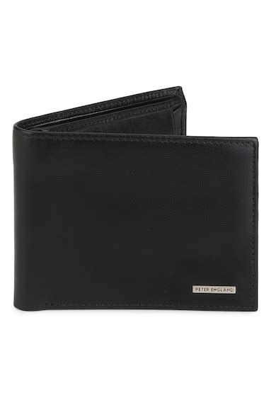 Buy Men Black Solid Leather Wallet Online - 673792 | Peter England