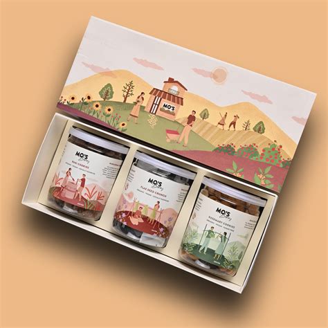 Buy MOS Bakery Gourmet Gift Box - 700 gm Online at Best Price in India