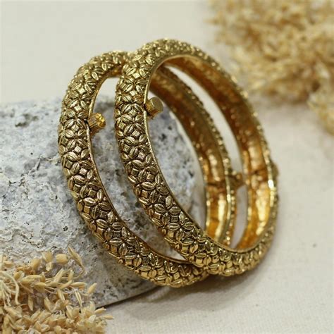 Antique Screw Openable Bangle – Aditya Art Jewellery