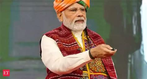 pm modi: Gujarat: PM Modi lays foundation stone for several projects in ...