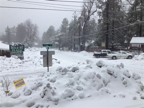 Snow group has county take down mention of snow/sledding in Idyllwild ...