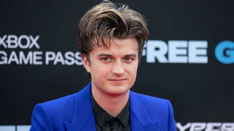 Does Joe Keery have a girlfriend? | The US Sun