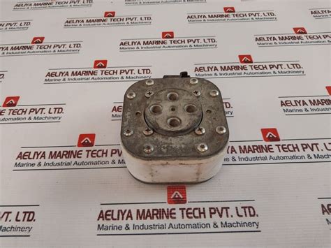 Bussmann 170M7084 Fast Acting Fuse 3000A 690V – Aeliya Marine Tech