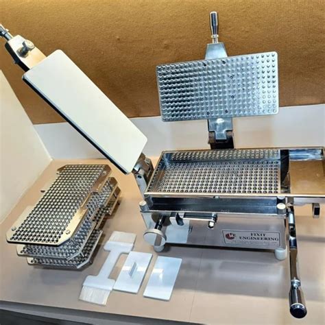 Pharmaceutical Machine - Semi Automatic Capsule Filling Machine Trader ...