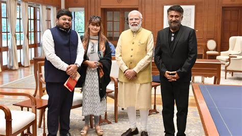 The Kashmir Files' Vivek Agnihotri, Pallavi Joshi meet PM Narendra Modi ...