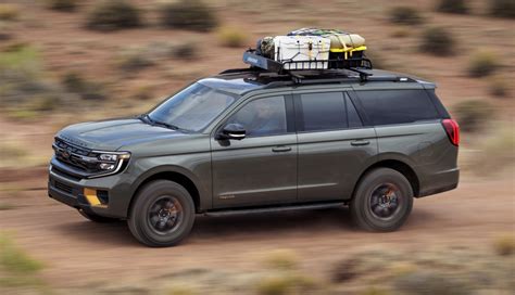 First Look: 2025 Ford Expedition - More Rugged, More Tech and a New Split Gate - Headlight.news