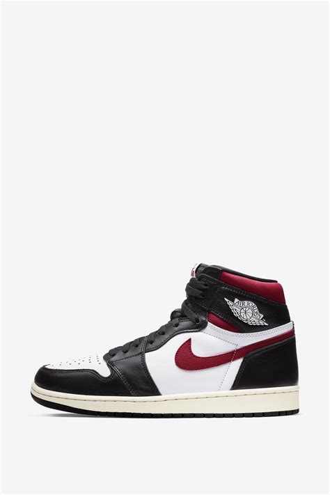 Black and white and red jordans online