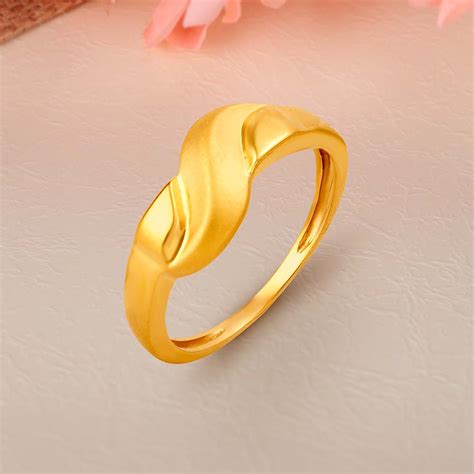 S Shaped Yellow Gold Finger Ring for Men