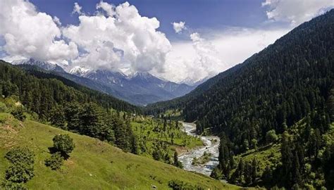 14 Beautiful Hill Stations Near Srinagar To Visit In 2025