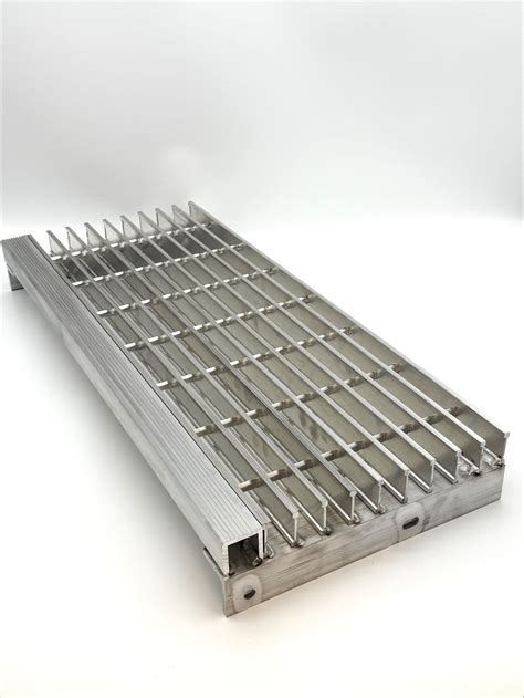 Aluminum Stair Treads I-BAR 19-SGI-4, 6063 Grade (30"-48") – Thompson ...