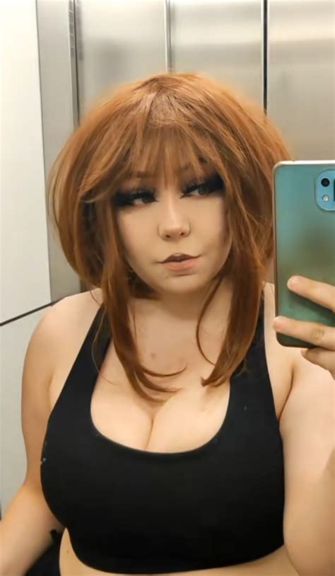 Uraraka cosplay (mha) : r/PlusSizeCosplay