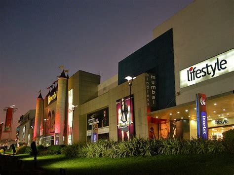 10 malls in Mumbai that will give you a world-class shopping experience