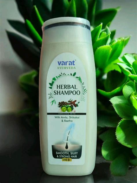 VARAT AYURVEDA Herbal Shampoo